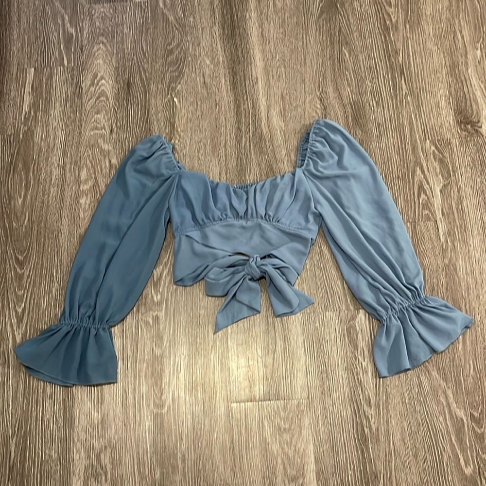 Off the shoulder Long sleeve crop top